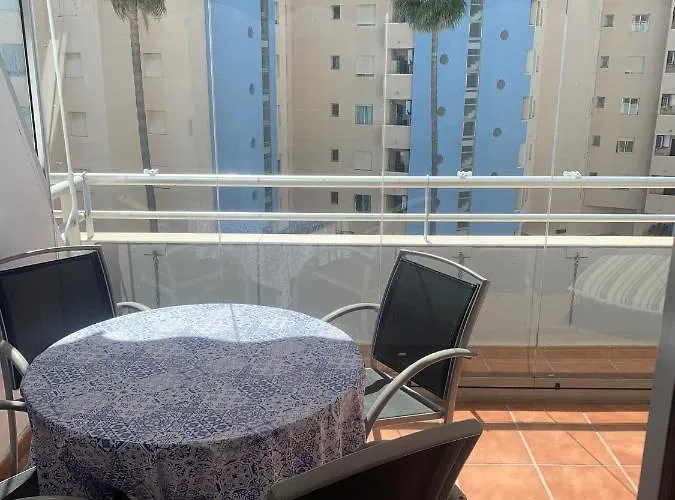 Service Lazaro - Edificio Aguamarina 24 * Calp