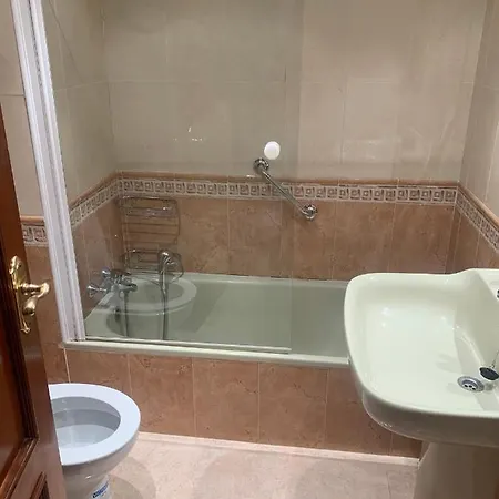 Service Lazaro - Edificio Aguamarina 24 * Кальпе