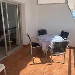 Service Lazaro - Edificio Aguamarina 24 아파트