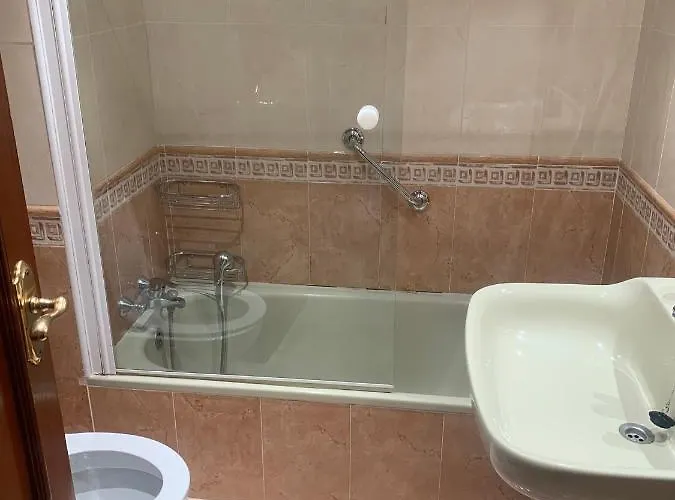 Service Lazaro - Edificio Aguamarina 24 * Calp